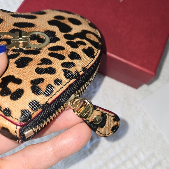 RARE Like New Salvatore Ferragamo Gancini Animal Print Leather Coin Purse - Picture 7 of 10